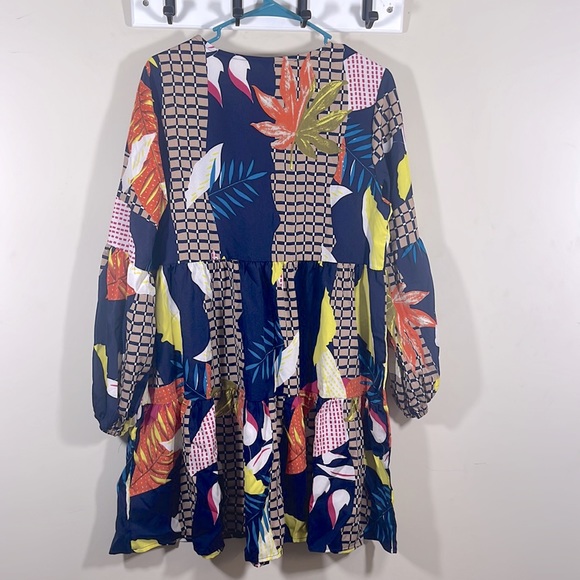 Dress - Picture 4 of 7